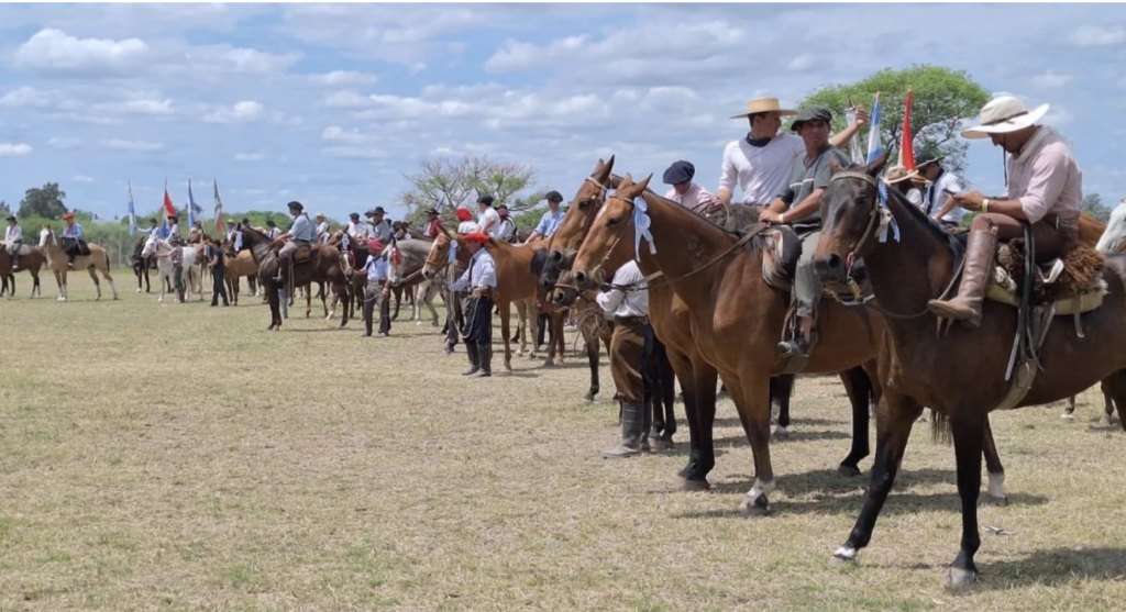 EL SENADOR MICHLIG Y EL MINISTRO DE LA PRODUCCIÓN PUCCINI PRESENTES EN LA 57° FIESTA NACIONAL DEL CABALLO